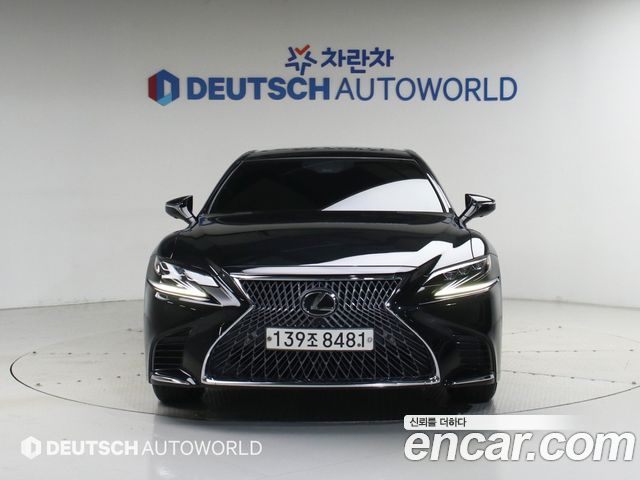 Lexus LS 500 3.5 Luxury AWD - фото 2