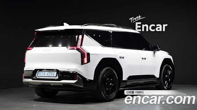 Kia EV9 Long Range 4WD GT Line - фото 0