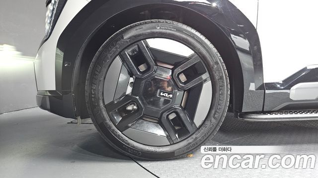 Kia EV9 Long Range 4WD GT Line - фото 3