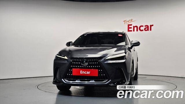 Lexus NX 350h 2-го поколения Premium - фото 2
