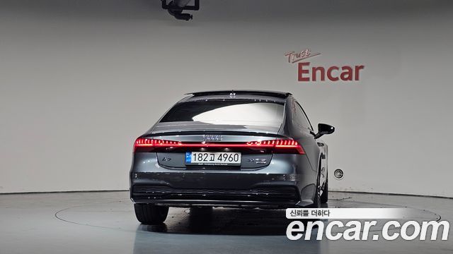 Audi A7 55 TFSI Quattro Premium - фото 3