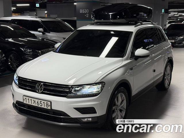 Volkswagen Tiguan 2-го поколения 2.0 TDI Premium - фото 1