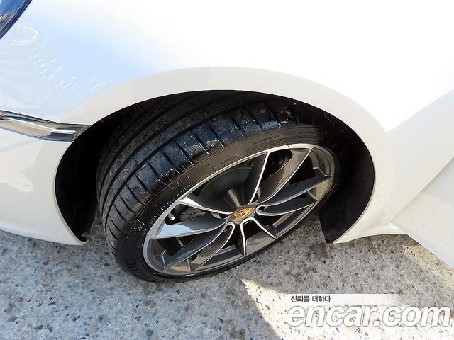 Porsche 911 Carrera - фото 4