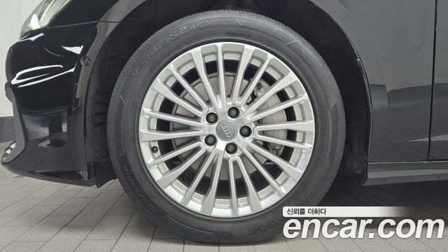 Audi A6 C8 45 TFSI Quattro Premium - фото 3
