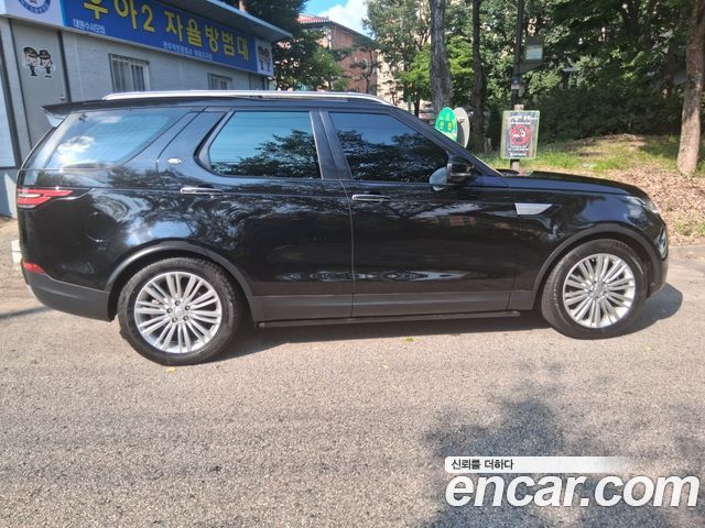 Land Rover Discovery 3.0 TD6 HSE Luxury - фото 3