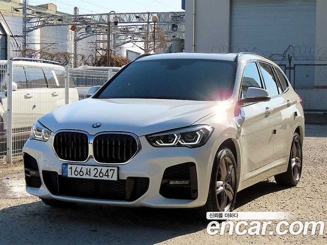 BMW X1 F48 xDrive 20i M Sport - фото 1