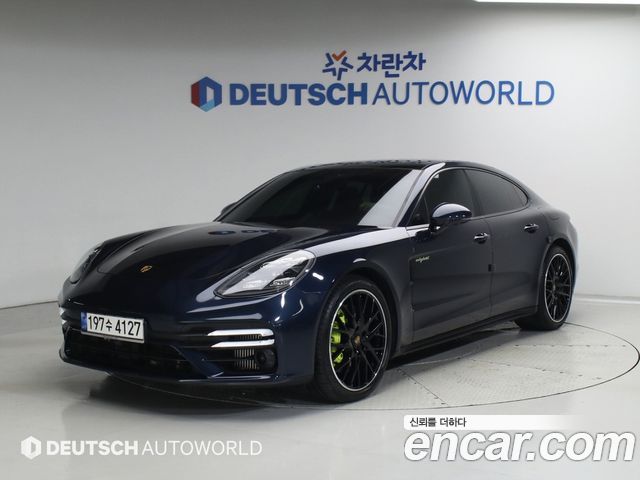 Porsche Panamera 2.9 AWD E-Hybrid - фото 0