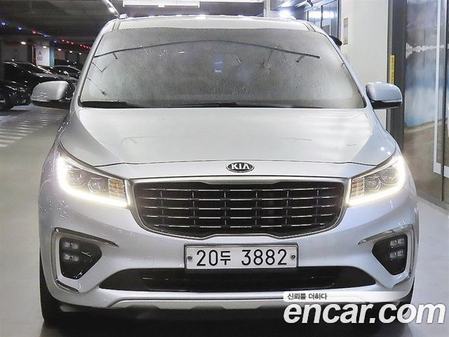 Kia Carnival New 9-Seater Prstige - фото 1