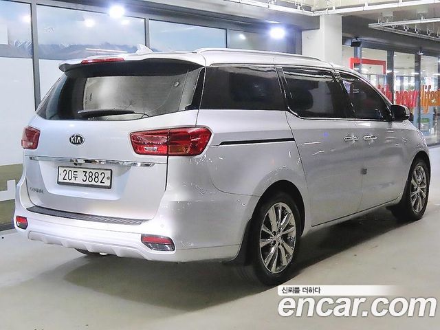 Kia Carnival New 9-Seater Prstige - фото 3