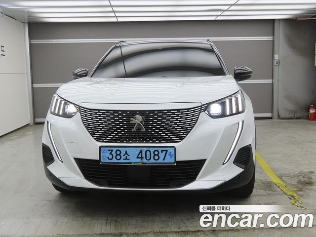 Peugeot 2008 2-го поколения EV GT - фото 1