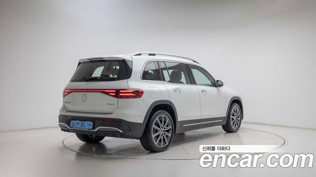 Mercedes-Benz EQB X243 EQB300 4MATIC AMG Line - фото 1