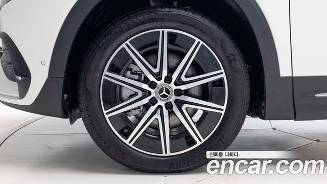 Mercedes-Benz EQB X243 EQB300 4MATIC AMG Line - фото 4