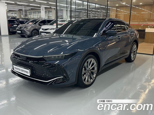 Toyota Crown Crossover 2.5 4WD Hybrid - фото 0