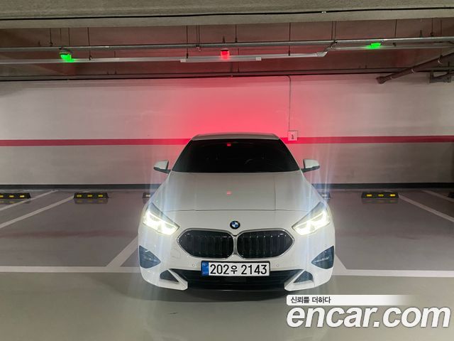 BMW 2 Series Gran Coupe F44 220i Sport - фото 0