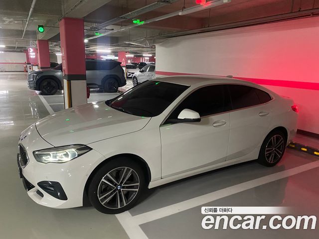 BMW 2 Series Gran Coupe F44 220i Sport - фото 2