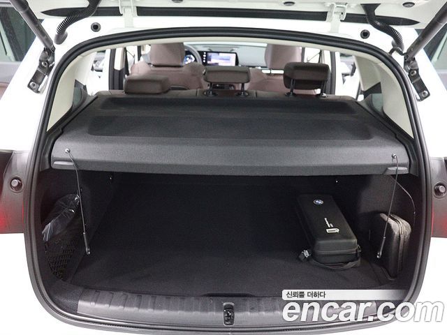 BMW X1 U11 xDrive 20i xLine - фото 4