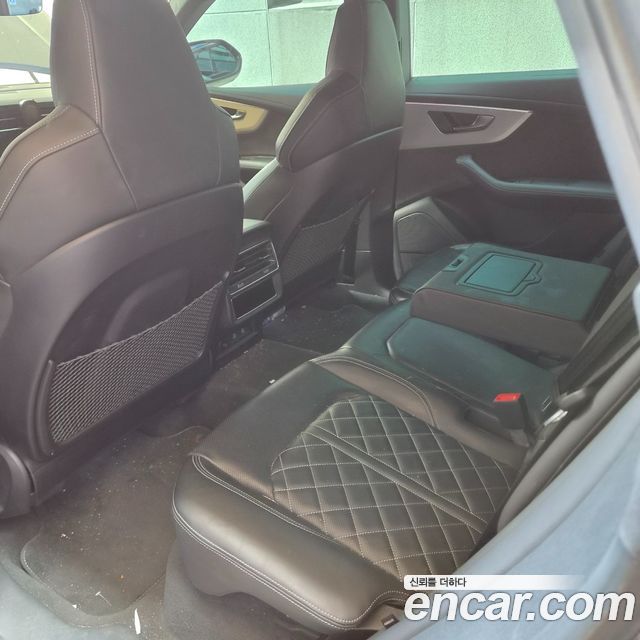 Audi Q8 50 TDI Quattro Premium - фото 4