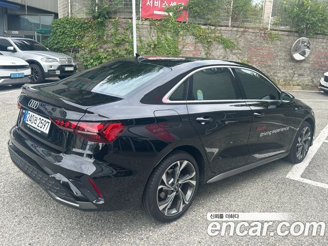 Audi A3 40 TFSI Premium - фото 1