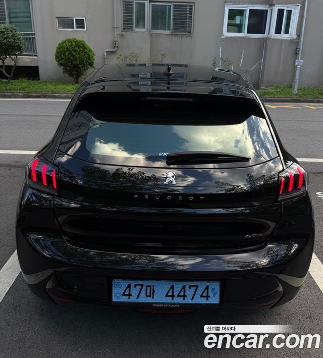 Peugeot 208 2-го поколения GT - фото 3