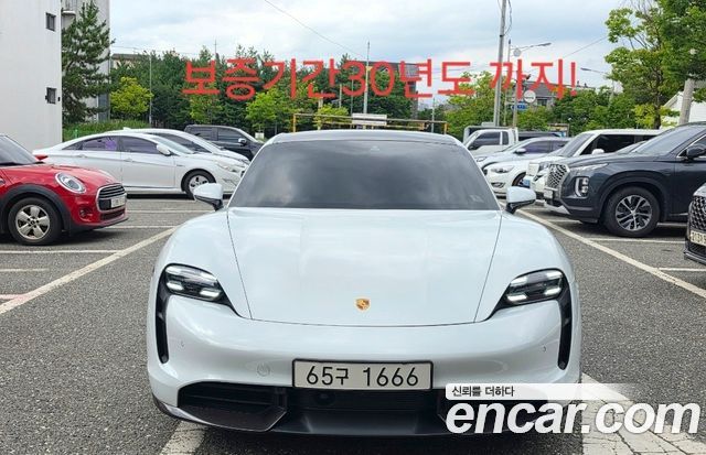 Porsche Taycan Turbo S - фото 0