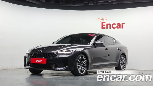 Kia Stinger 2.0 Turbo 2WD Platinum - фото 0