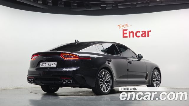 Kia Stinger 2.0 Turbo 2WD Platinum - фото 1