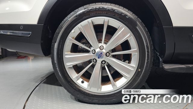 Ford Explorer 2.3 Limited 4WD 5th - фото 4