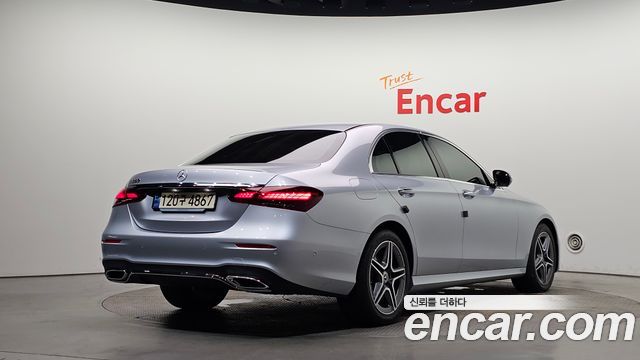 Mercedes-Benz E-Class W213 E250 AMG Line - фото 1