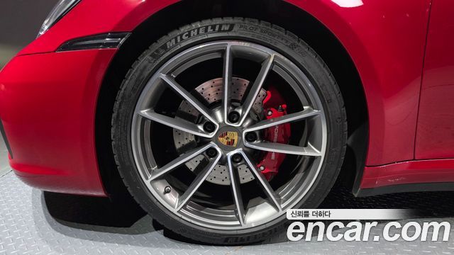 Porsche 911 Carrera 4S - фото 4