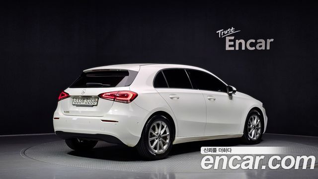 Mercedes-Benz A-Class W177 A220 Hatchback - фото 1