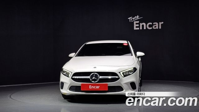Mercedes-Benz A-Class W177 A220 Hatchback - фото 2