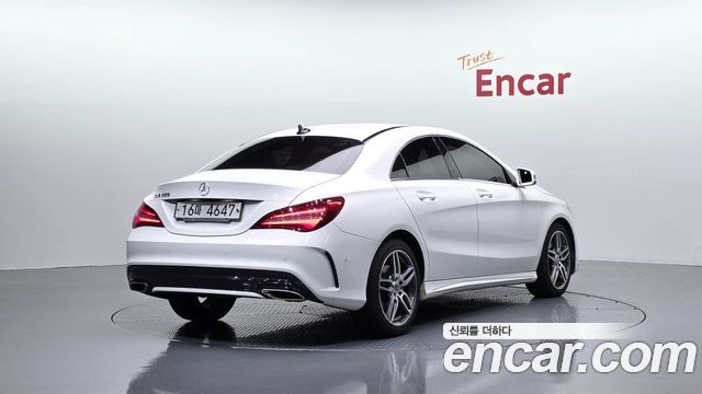 Mercedes-Benz CLA-Class C117 CLA220 AMG Line - фото 1