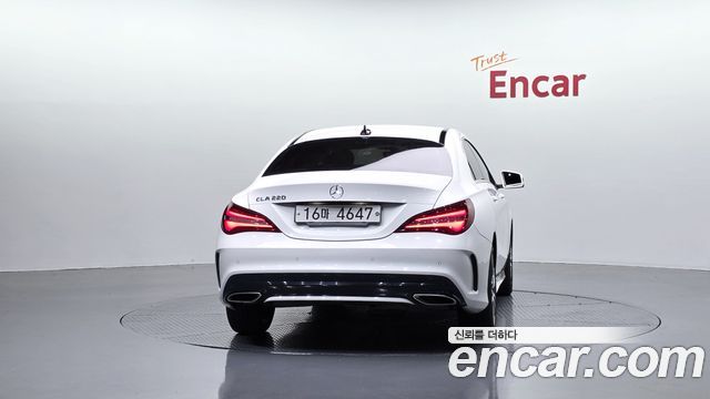 Mercedes-Benz CLA-Class C117 CLA220 AMG Line - фото 3