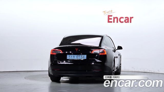 Tesla Model 3 Long Range AWD - фото 3