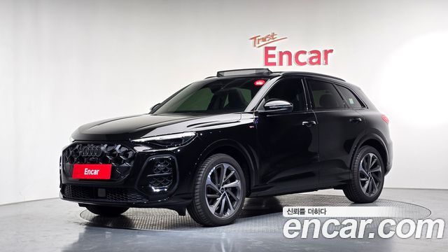 Audi Q5 45 TFSI Quattro S line - фото 0
