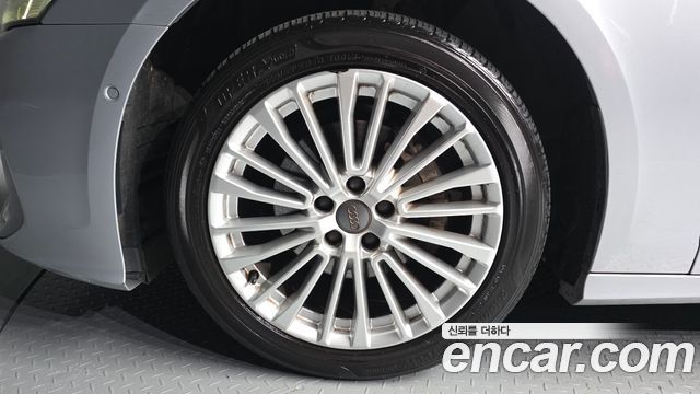 Audi A6 C8 40 TDI Premium - фото 4
