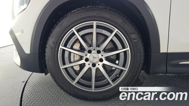 Mercedes-Benz GLB-Class X247 AMG GLB35 4MATIC - фото 3