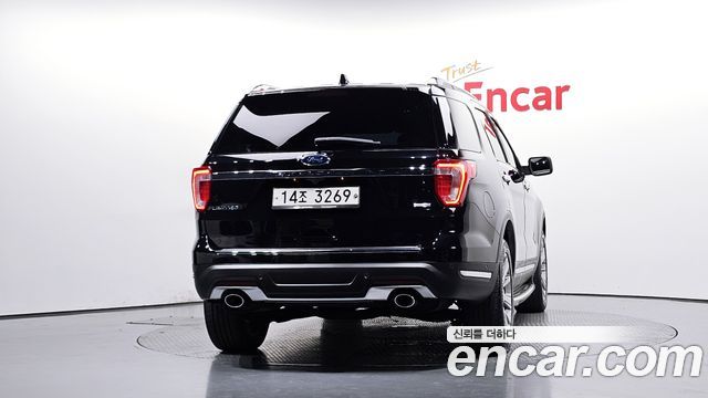 Ford Explorer 2.3 Limited 4WD 5th - фото 3