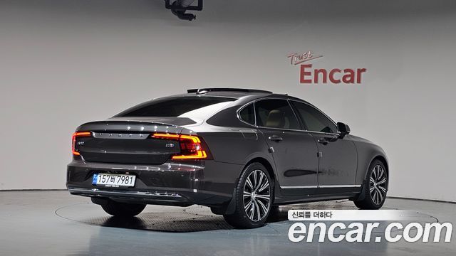 Volvo S90 B5 Ultimate Bright - фото 1