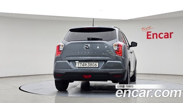 SsangYong Tivoli Gasoline 1.5 2WD V3 - фото 3