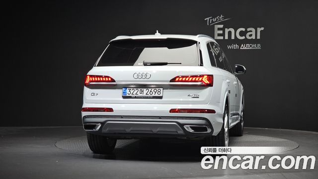 Audi Q7 45 TDI Quattro Premium - фото 3