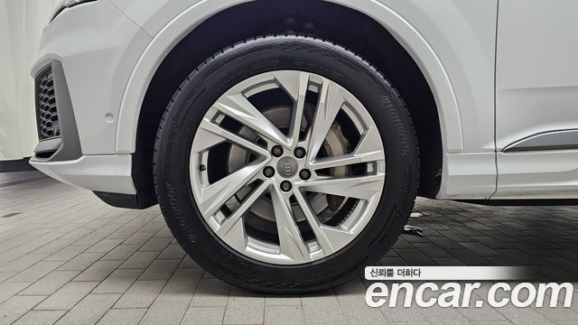 Audi Q7 45 TDI Quattro Premium - фото 4
