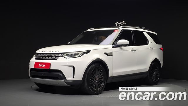 Land Rover Discovery 3.0 SD6 HSE Luxury - фото 0