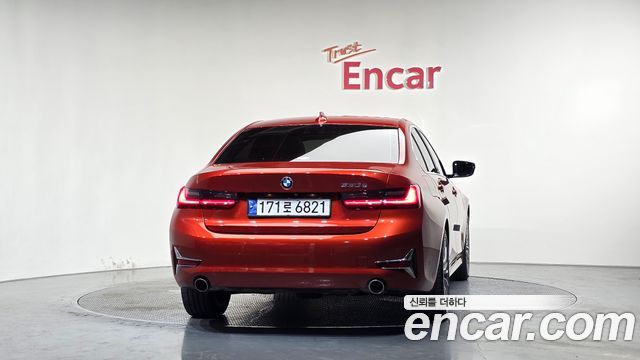 BMW 3 Series G20 330e Luxury - фото 2