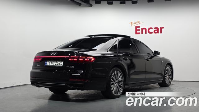 Audi A8 D5 55 TFSI Quattro Premium LWB - фото 1