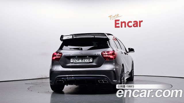 Mercedes-Benz A-Class W176 A45 AMG 4MATIC - фото 3