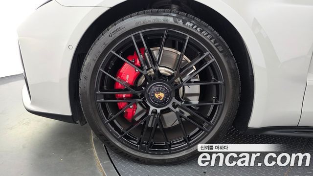 Porsche Panamera 4.0 GTS - фото 4