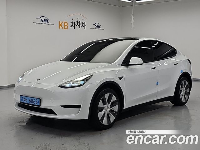 Tesla Model Y RWD - фото 0