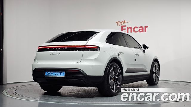 Porsche Macan EV 4S - фото 0