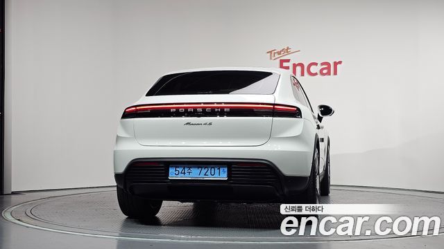 Porsche Macan EV 4S - фото 2